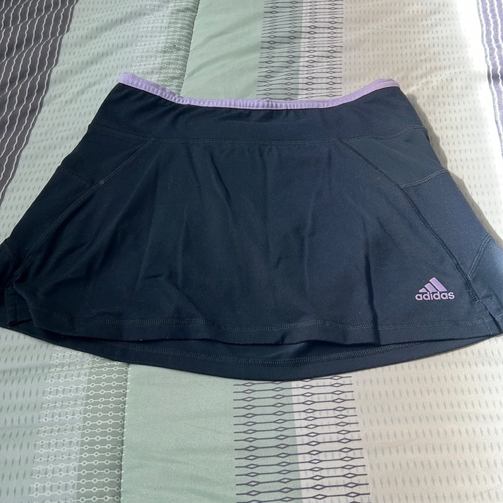 Adidas athletic skirt w/built in shorts size small
